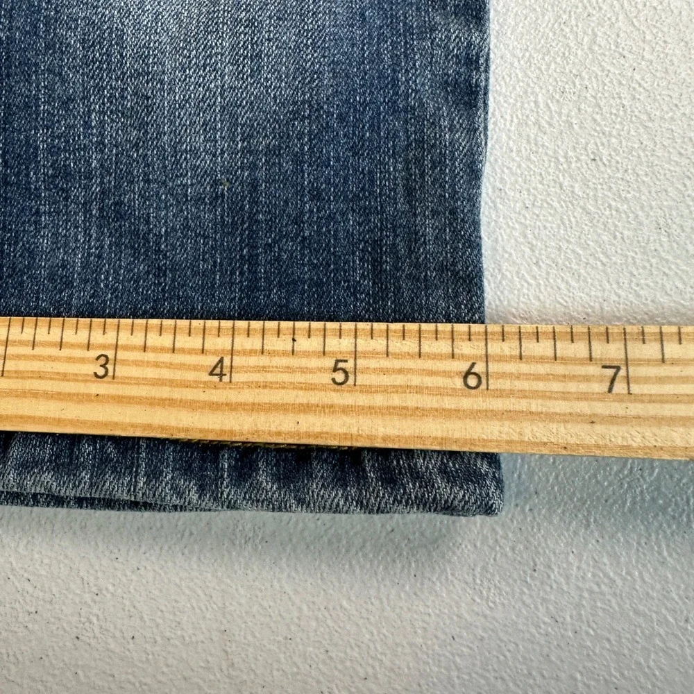 Y2K Capri Jeans Medium Wash Rhinestone Embellished Stretch Denim Low Rise Size 5